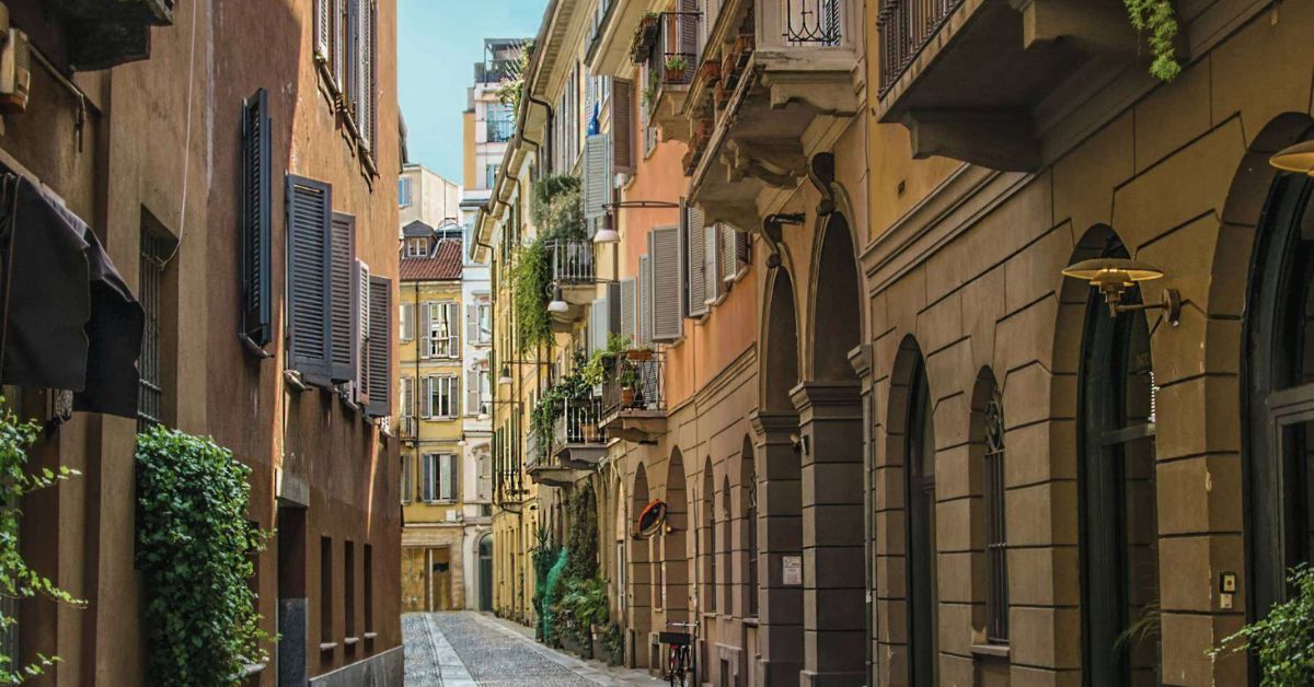 milan close view