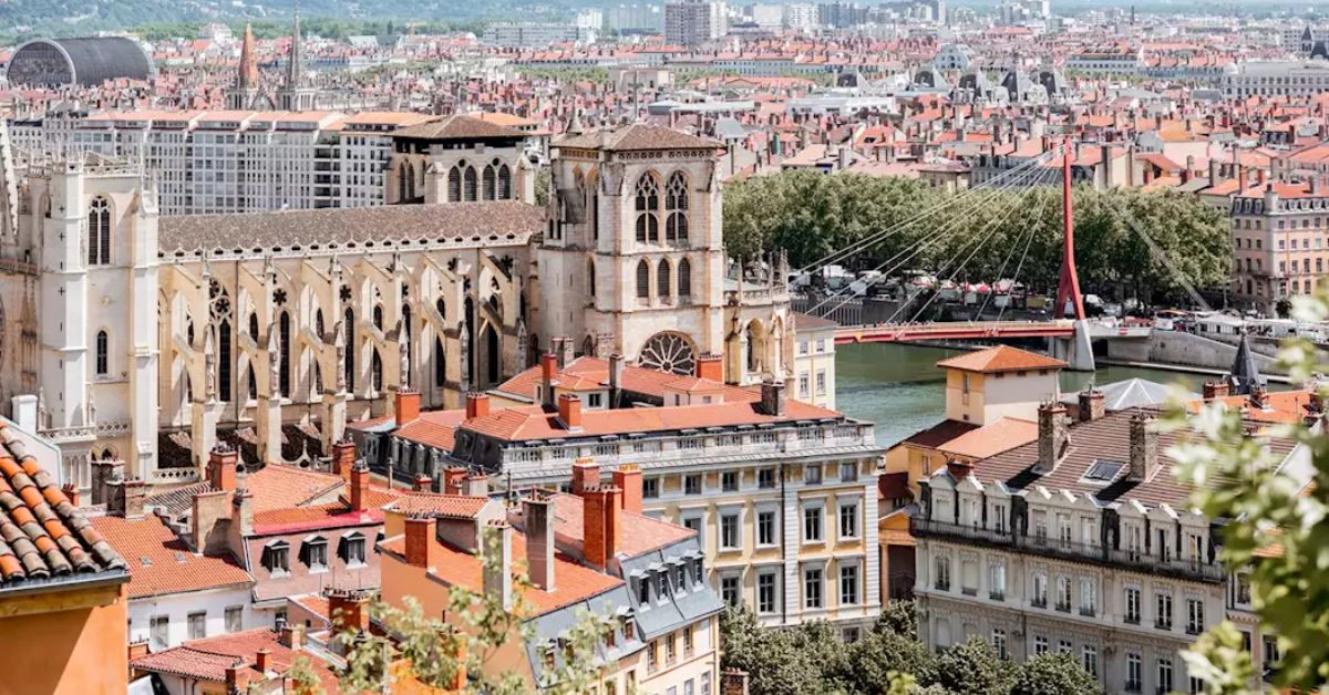 lyon 2