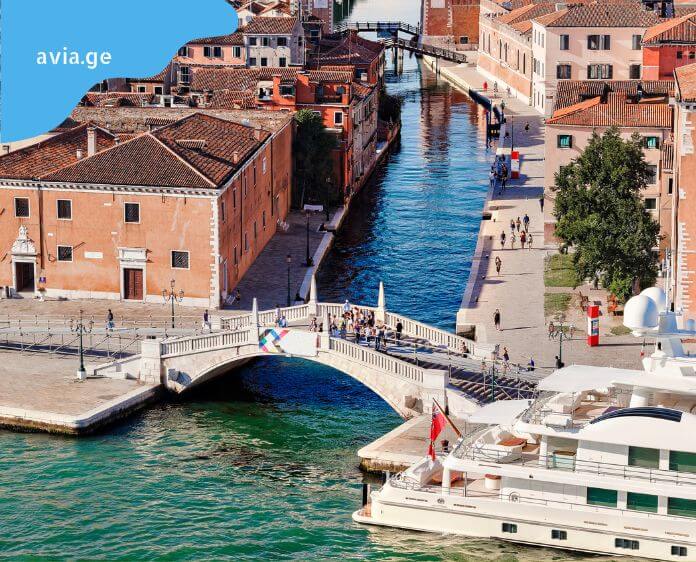 Cheap flights to Venice