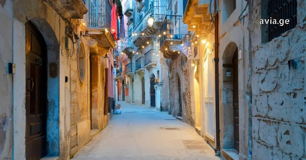 Narrow street in Antalya.