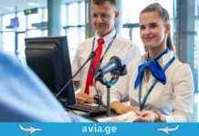 რატომ ყიდიან ავიაკომპანიები ერთსა და იმავე ადგილს რამდენჯერმე? რეალური მიზეზები Passengers waiting at airport due to overbooking