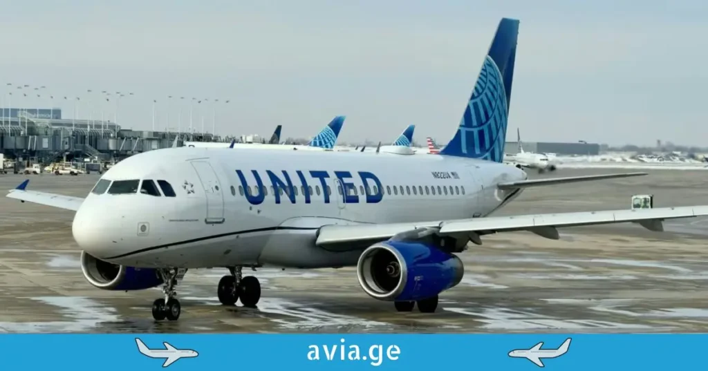 United Airlines plane