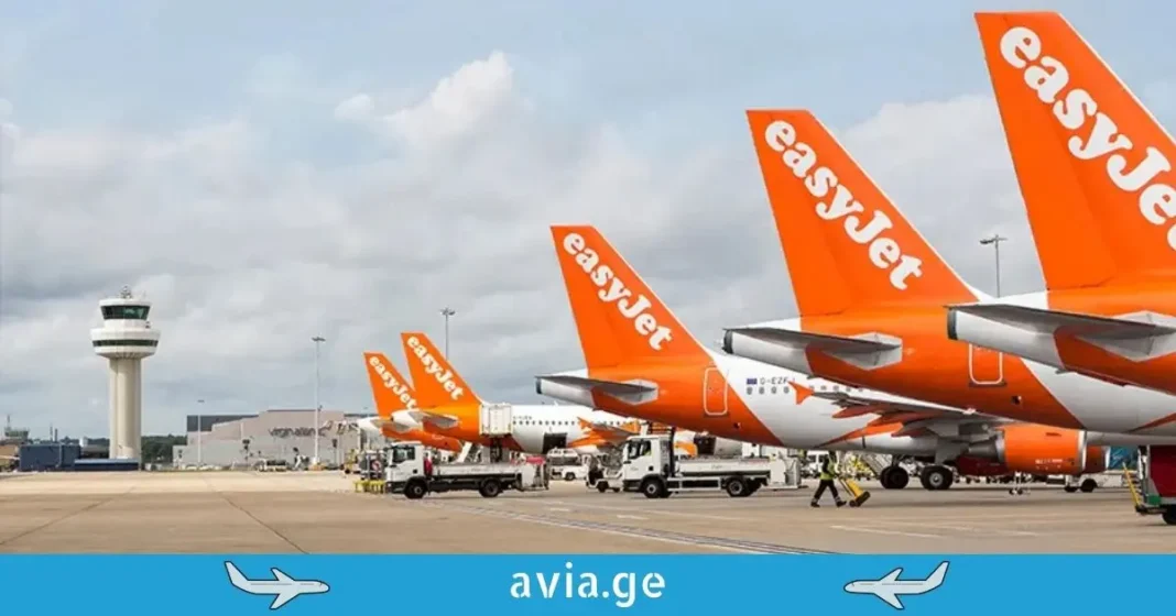 Easyjet-is tvitmfrinavebi იზიჯეტის ხომალდები აეროპორტში