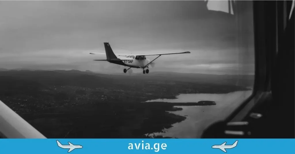 თვითმრინავი ნისლში