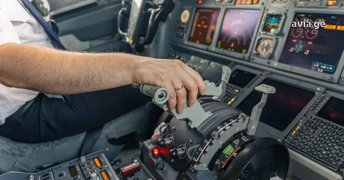 პილოტი თავის კაბინაშია