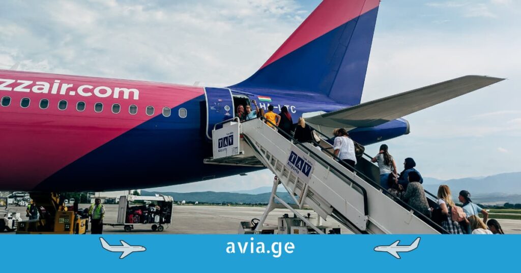 Wizz Air-ის თვითმფრინავი ქუთაისის აეროპორტში